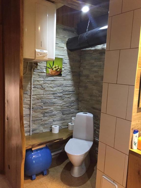 Ala-Laugu Holiday Home Leisi ภายนอก รูปภาพ