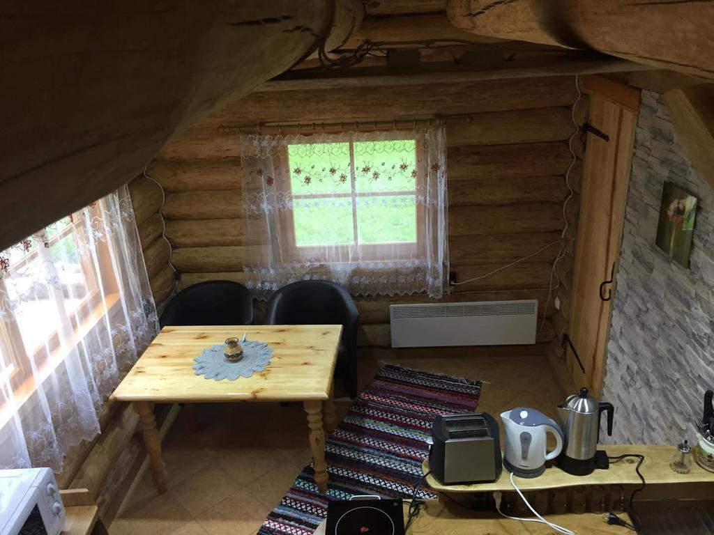Ala-Laugu Holiday Home Leisi ภายนอก รูปภาพ
